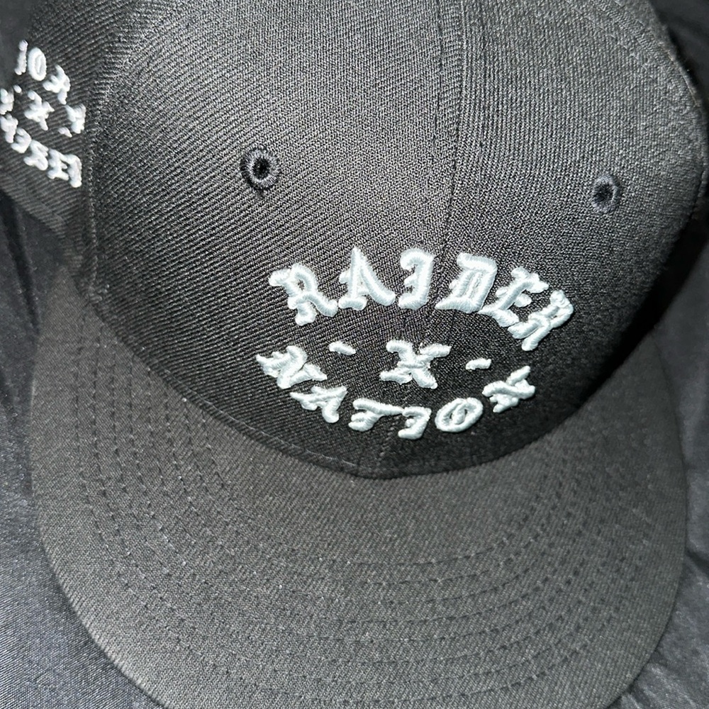 Raiders fitted born x raised 7 1/8